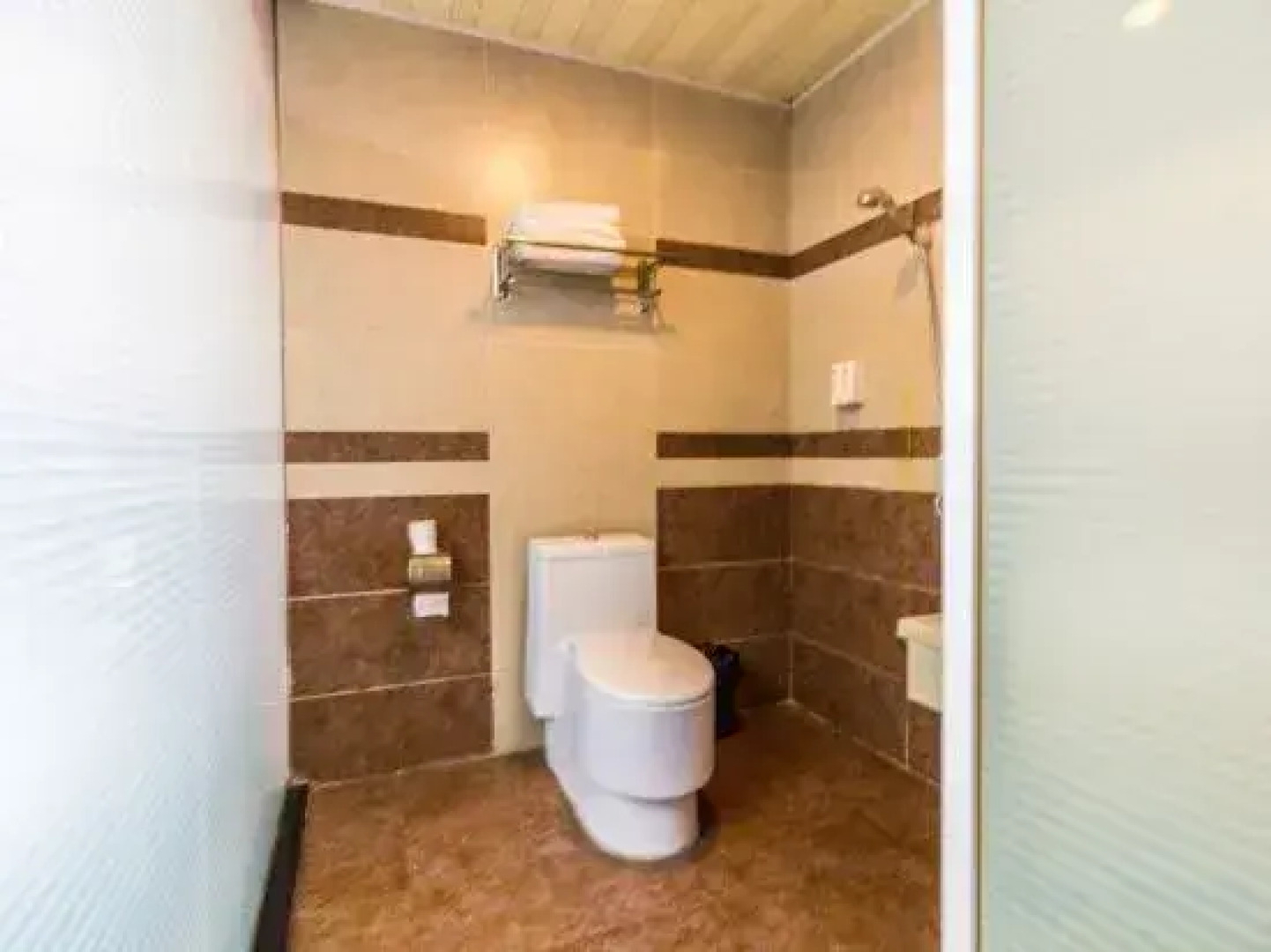 Pandora Fashion Hotel (Yanji Yanbian University West Market Branch)