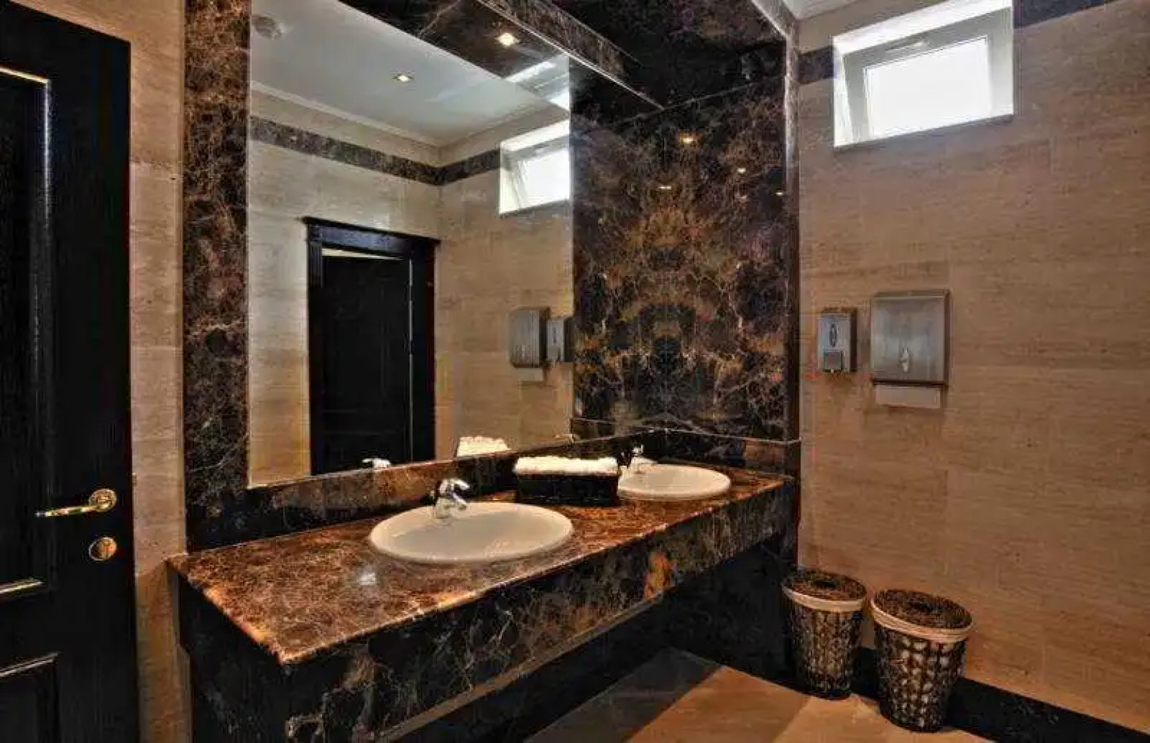 The Mill Hotel / Melnicata