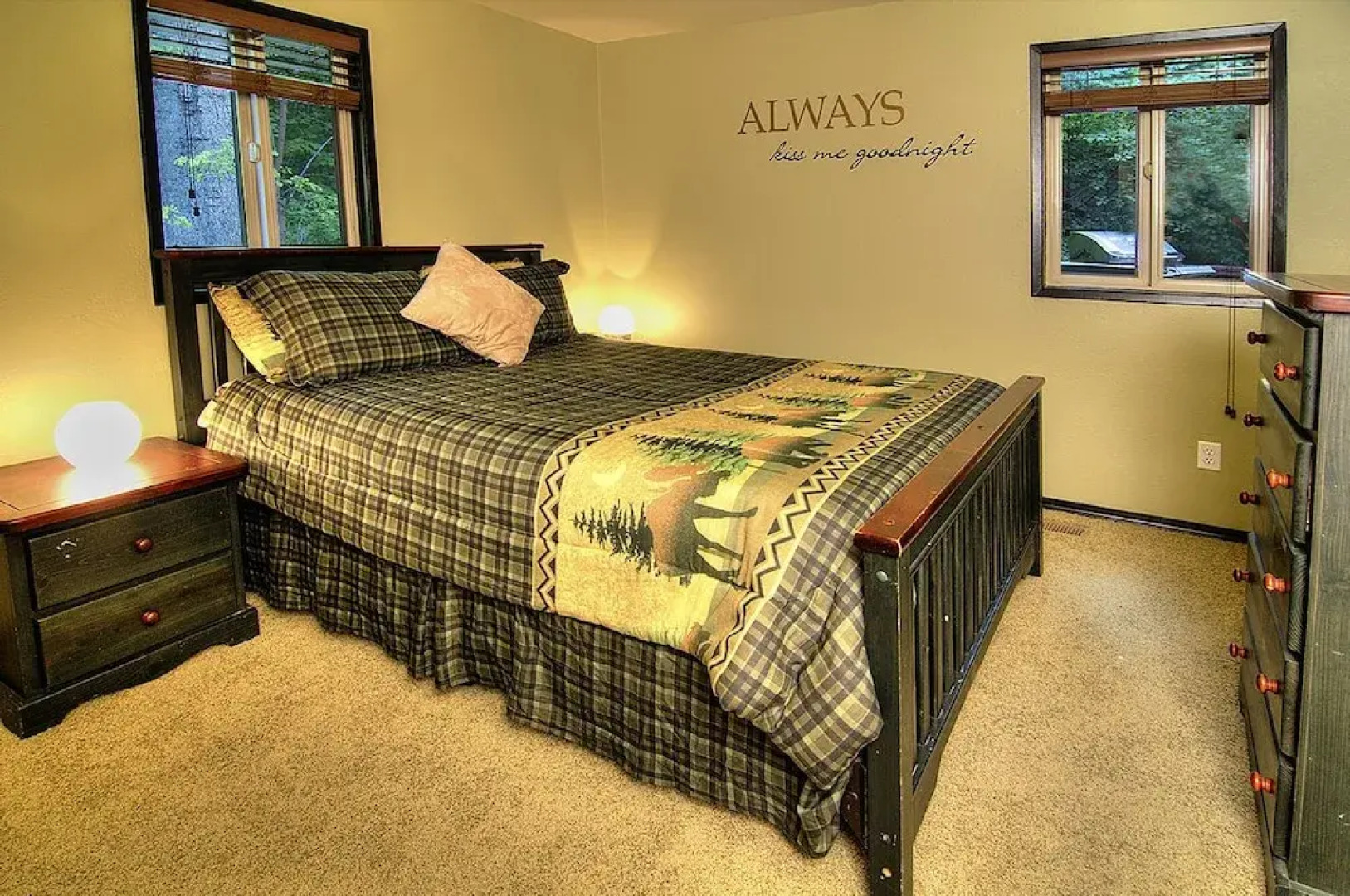 Ridge View Retreat - Three Bedroom Cabin with Hot Tub