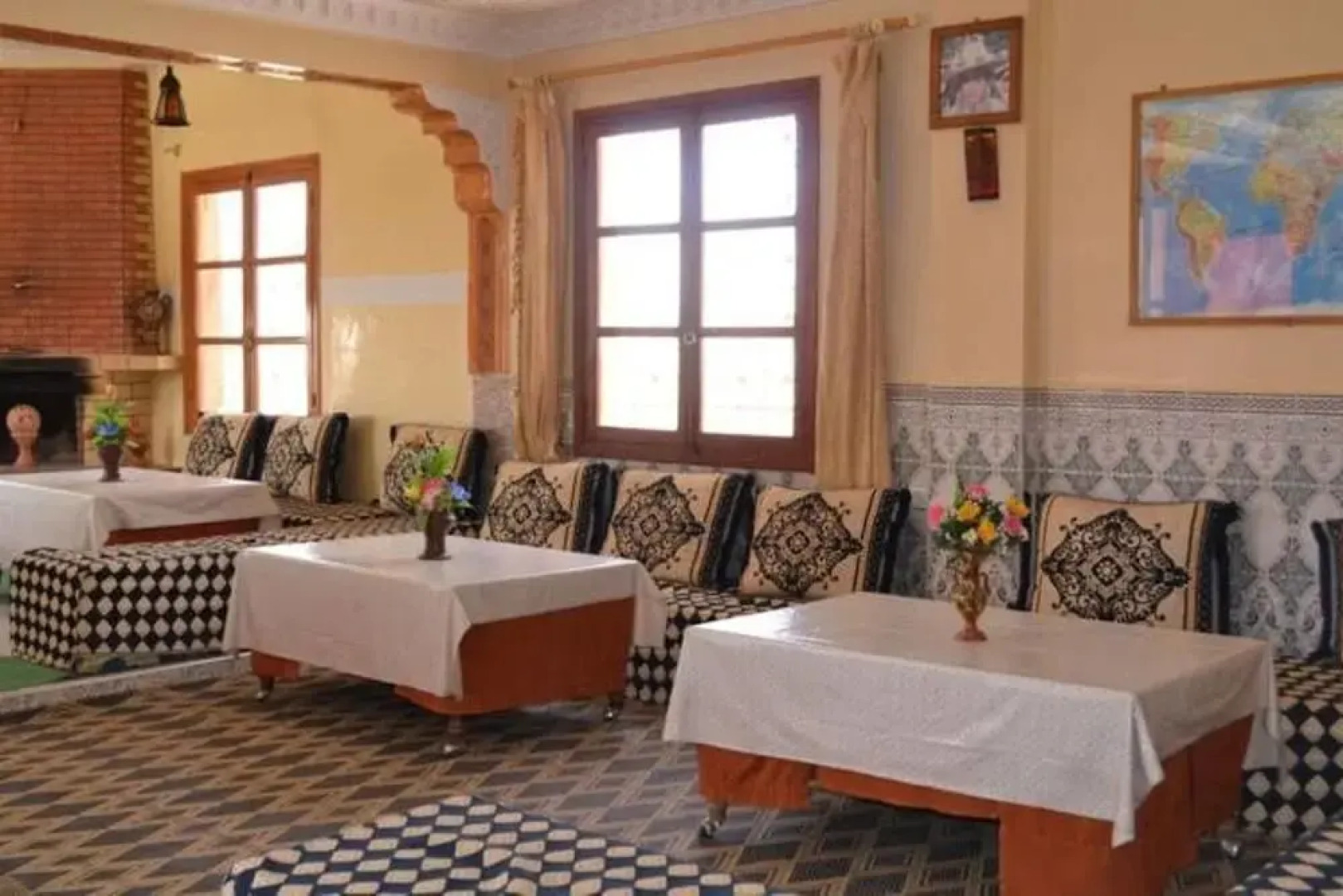 Hotel Restaurant Al Manader