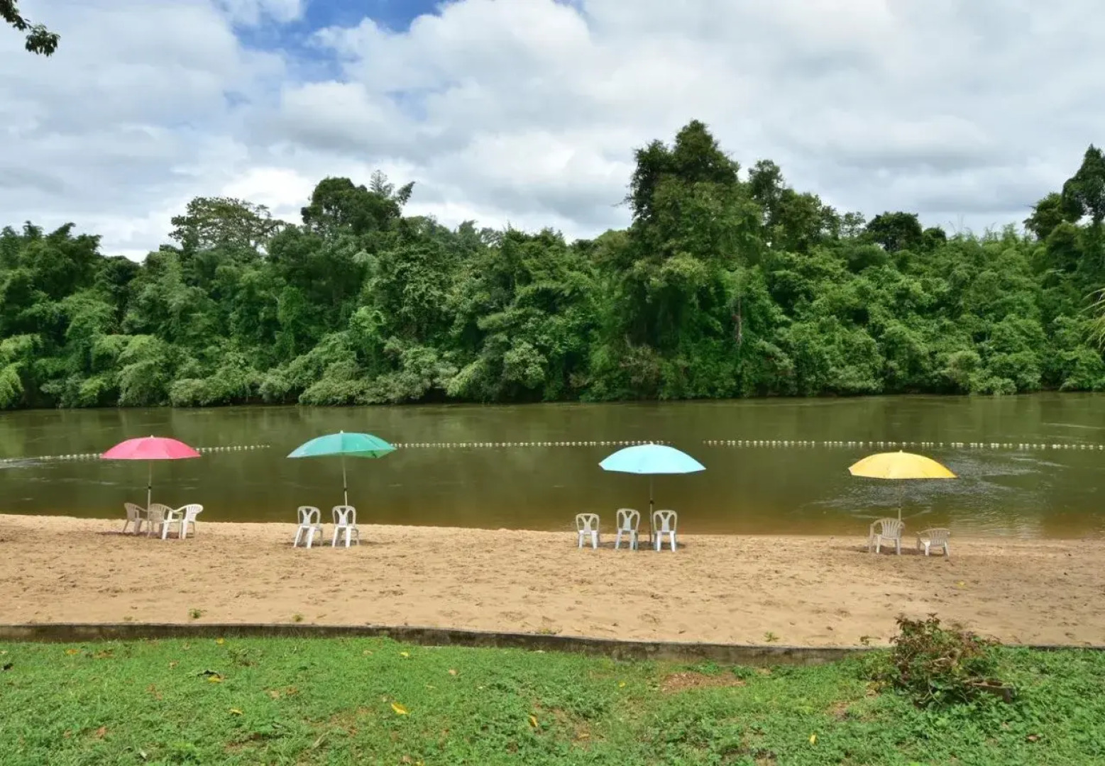 Pechmaneekan Beach Resort