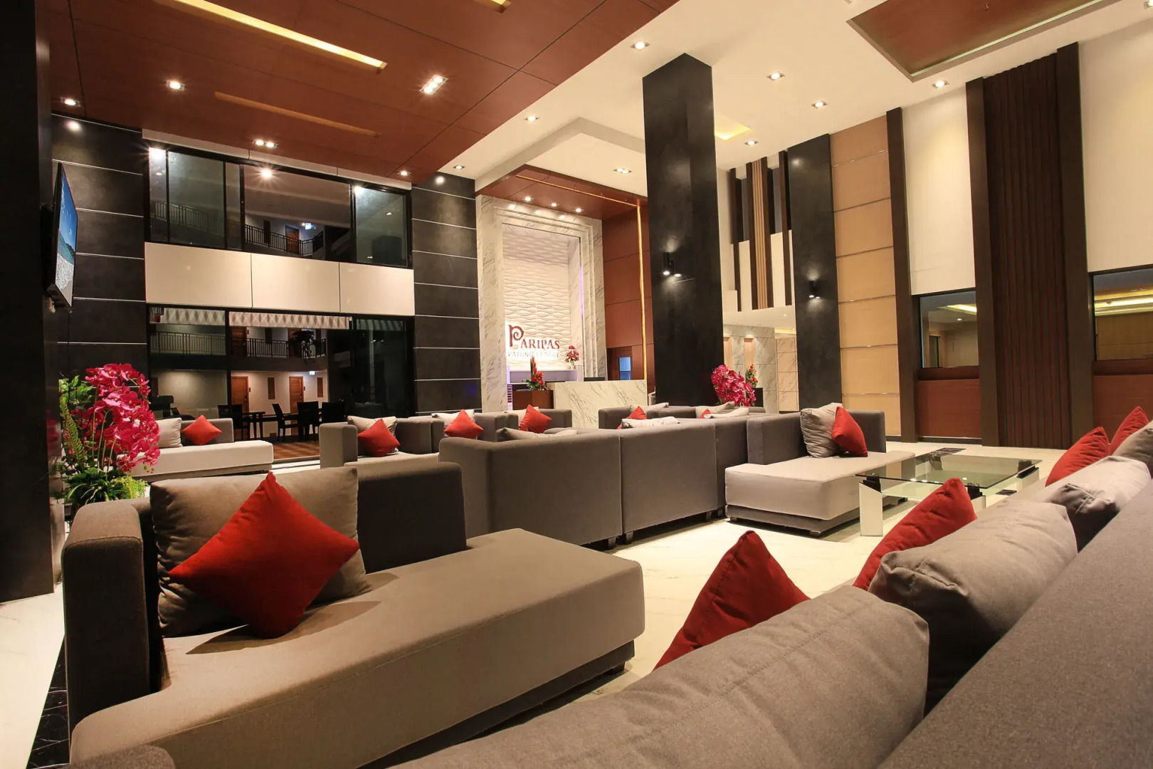 Paripas Patong Resort