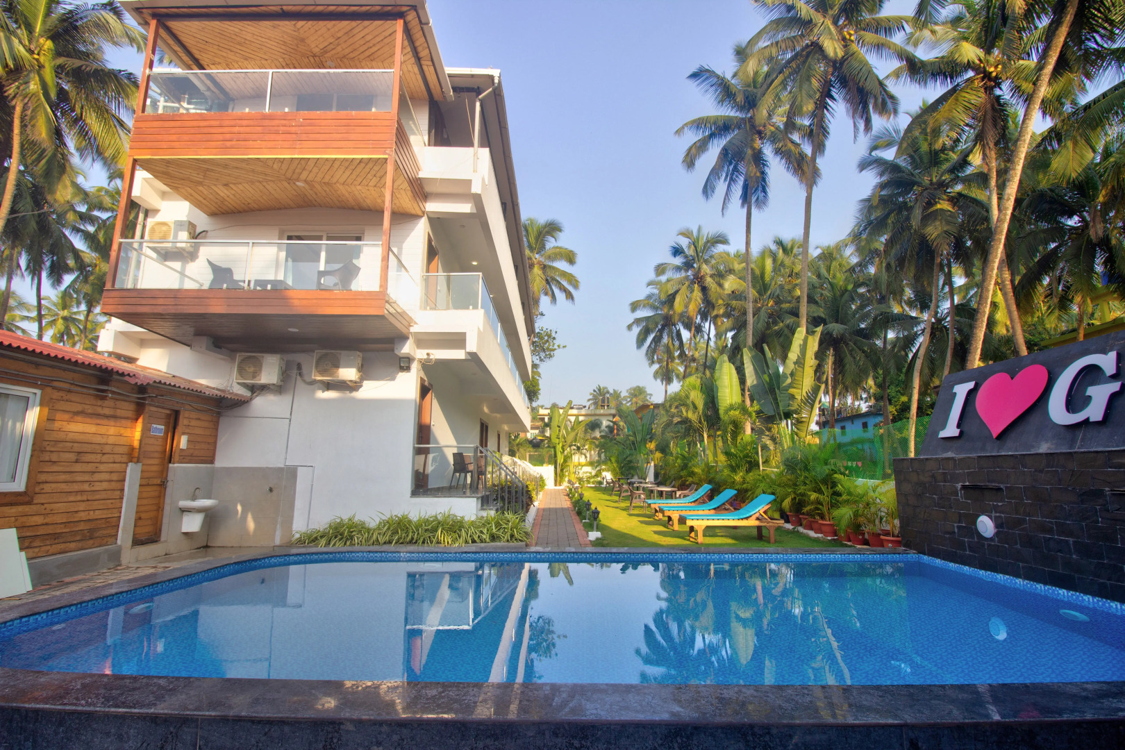 Oceano Beach Resort Goa