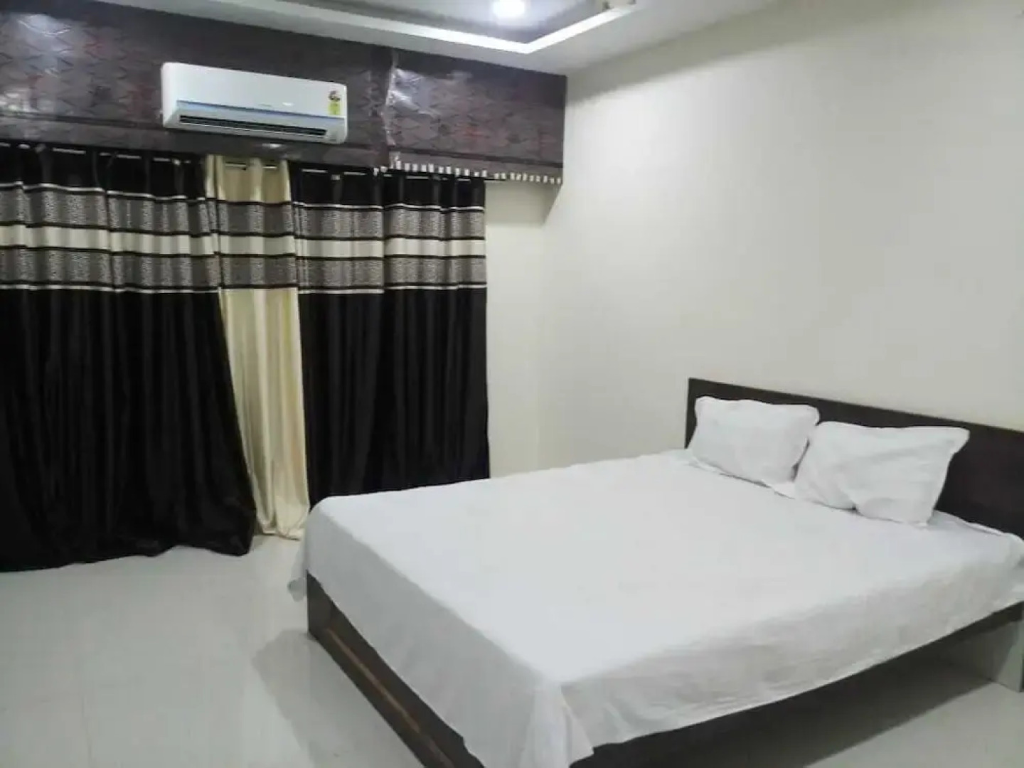 Sidhivinayak Resort Devbag Sangam Beach