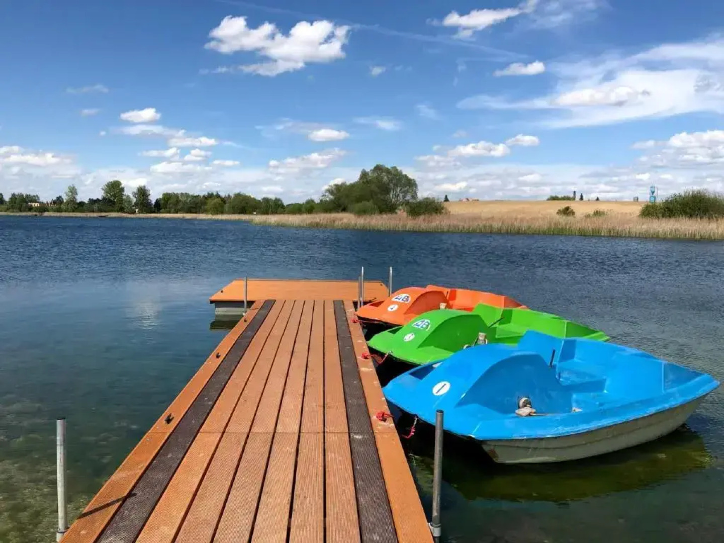 AB Domki nad jeziorem