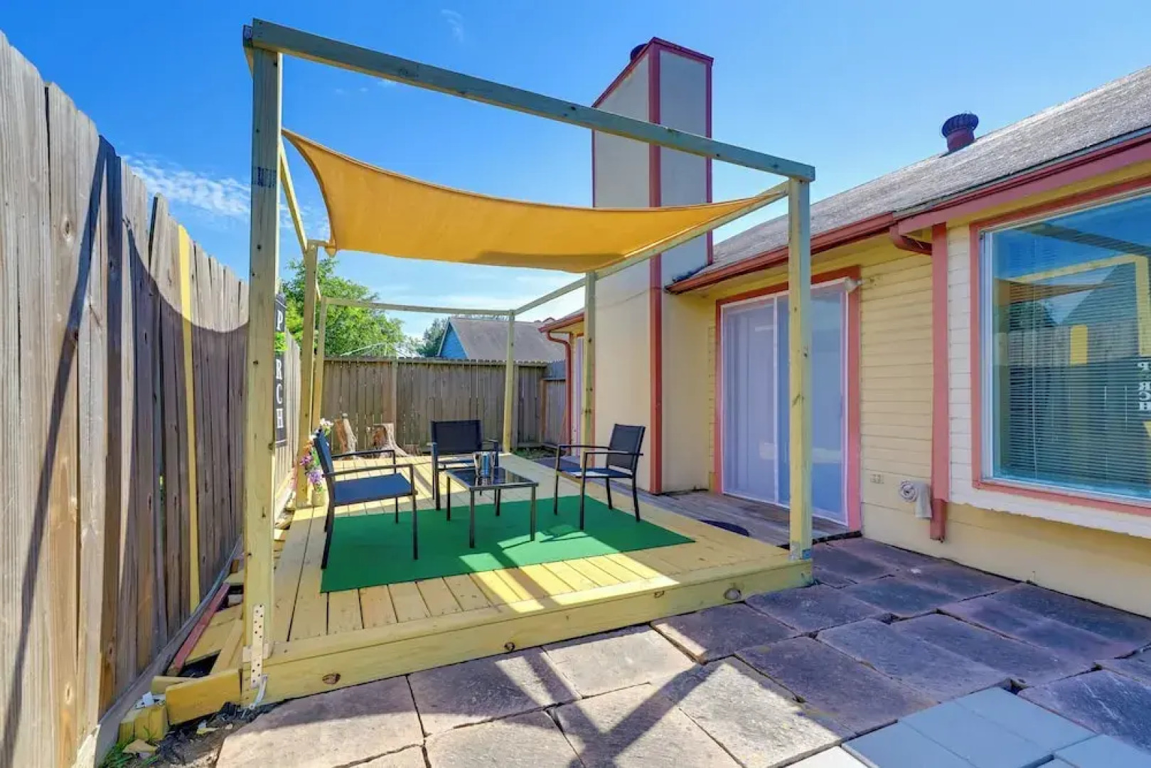 Houston Area Home w/ Yard - 5 Mi to Sugar Lakes!