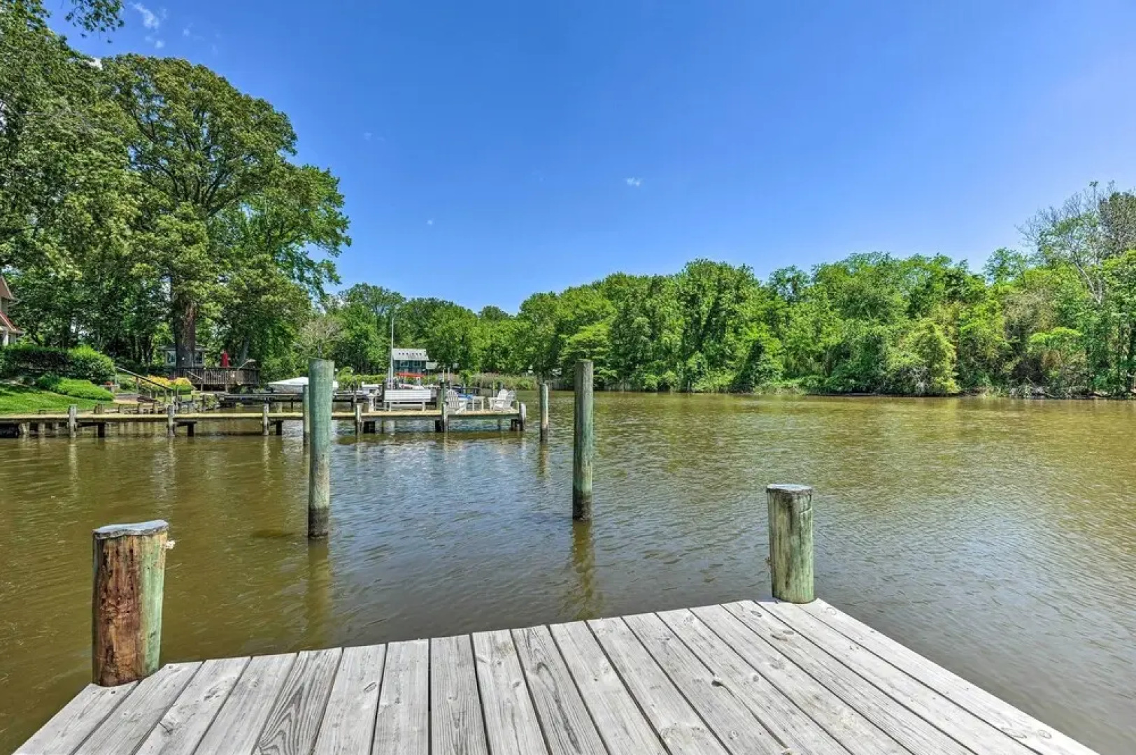 Waterfront Annapolis Home: Fire Pit & Fishing Pier