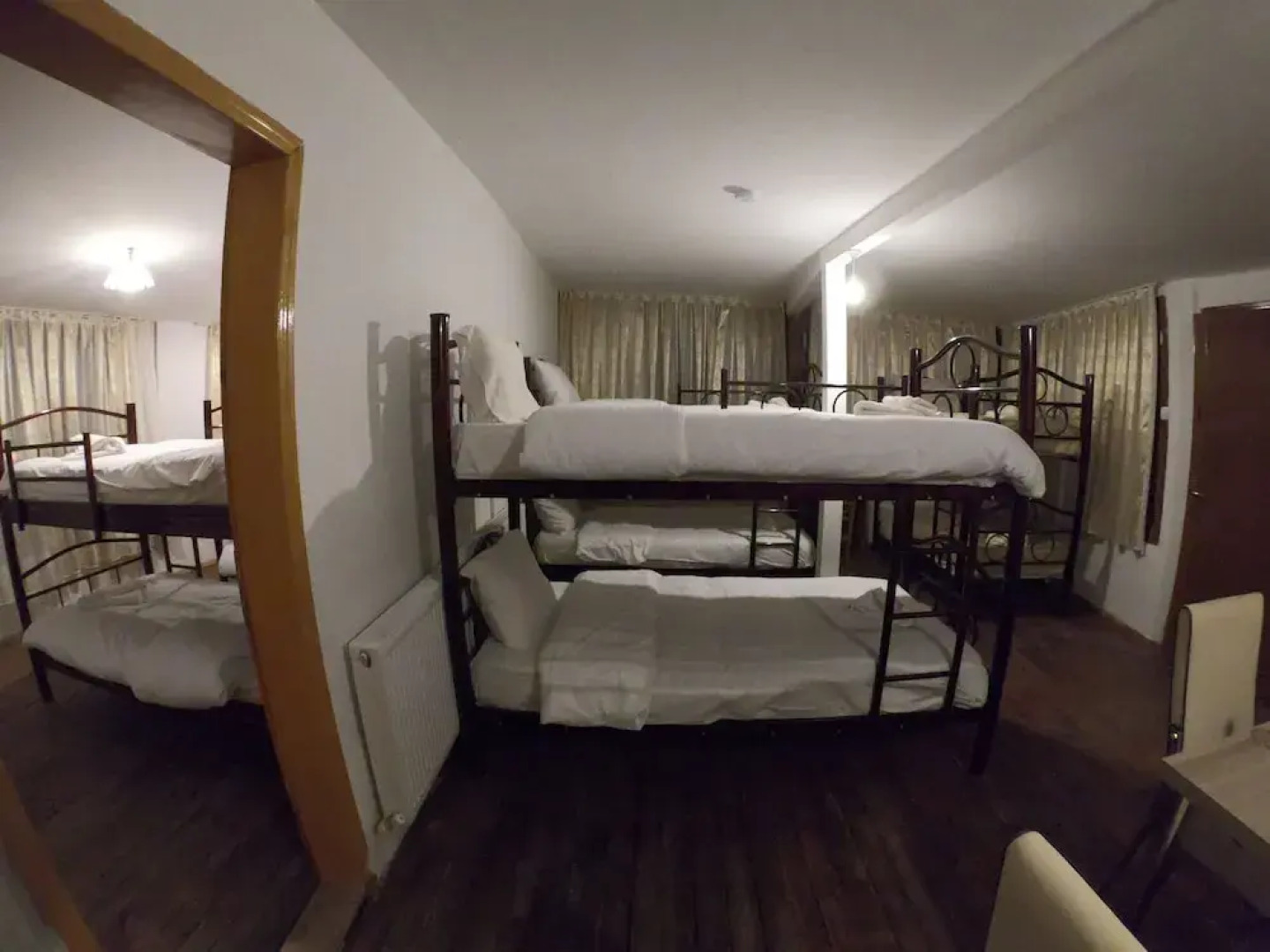 Cave seasons deluxe hotel