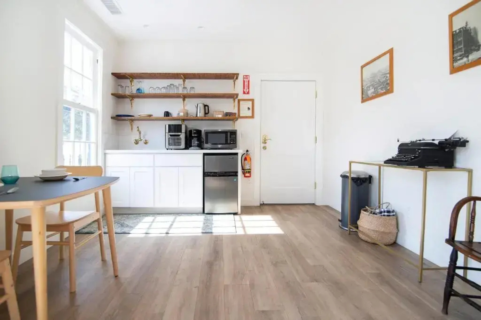 Smiley's Saloon & Hotel