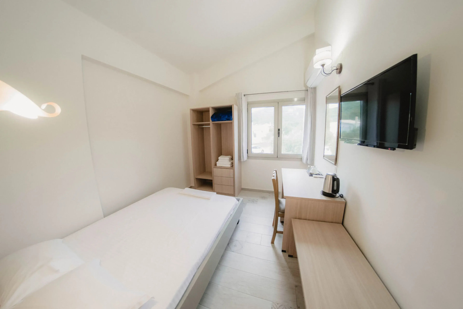 Socrates Organic Village - Wild Olive