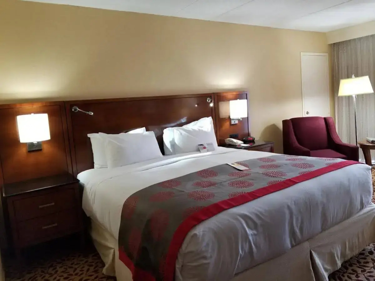 Ramada Plaza & Conf Center by Wyndham Fort Wayne