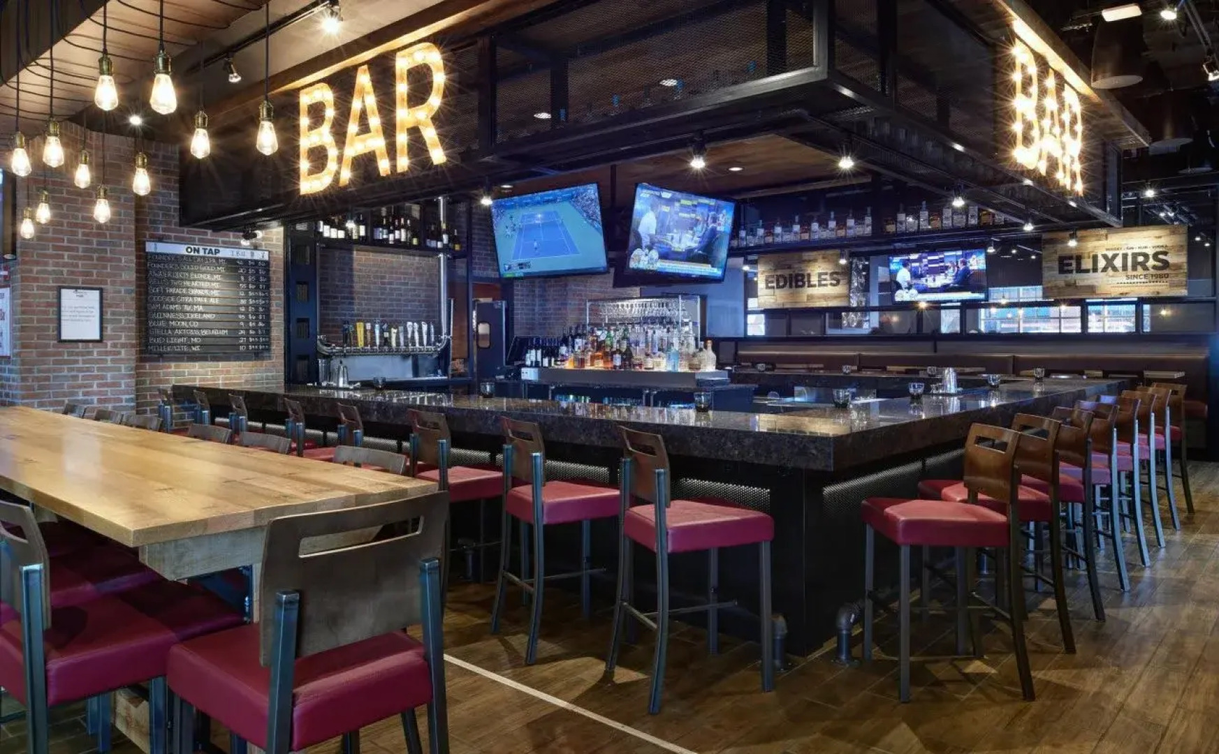 Courtyard By Marriott Detroit Downtown