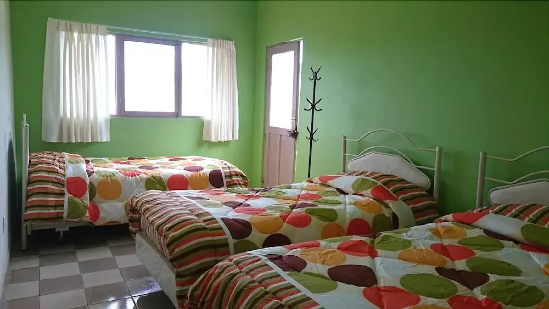 Hostal Villa Rosas