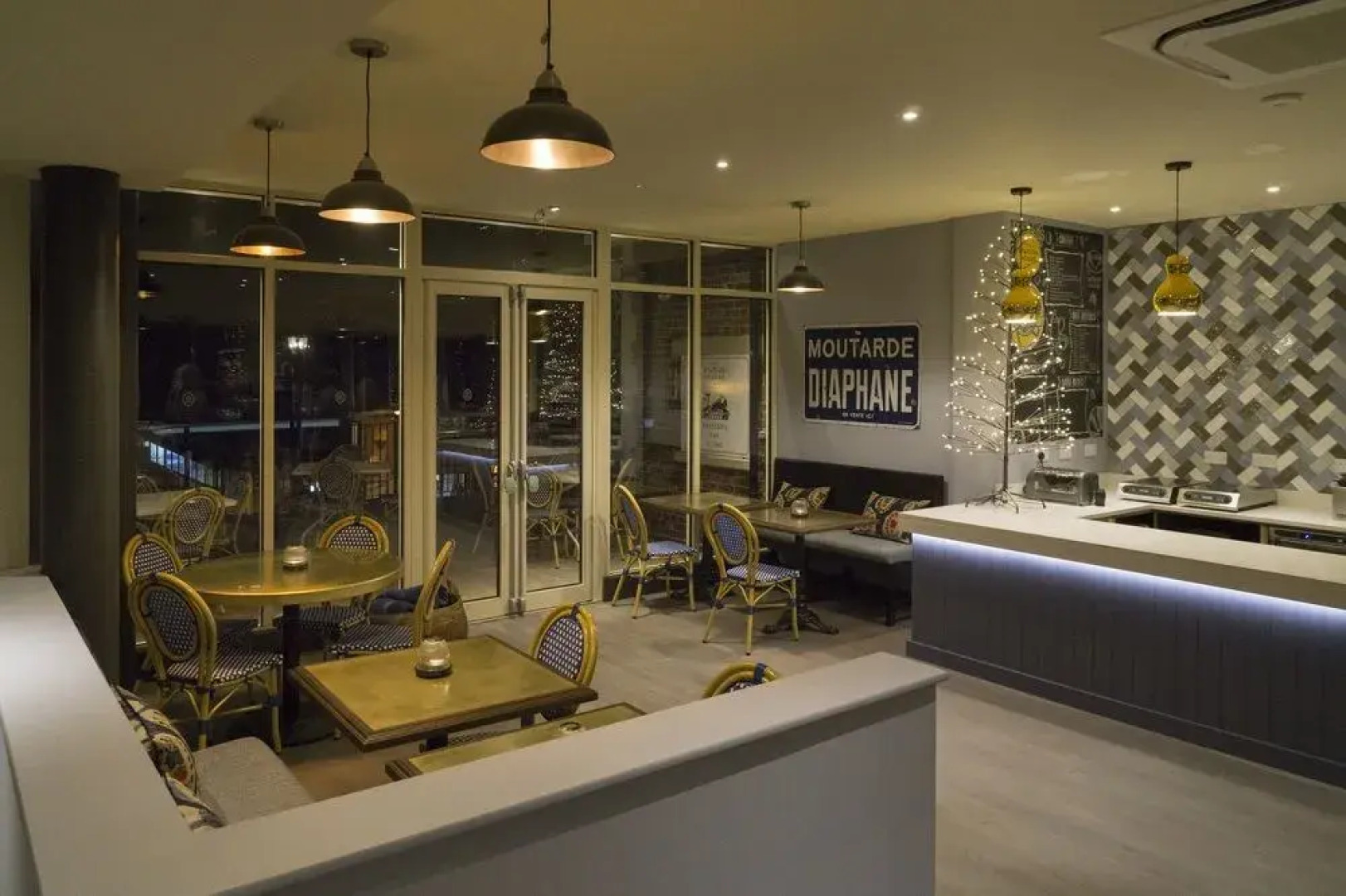 Harper's Steakhouse with Rooms, Haslemere