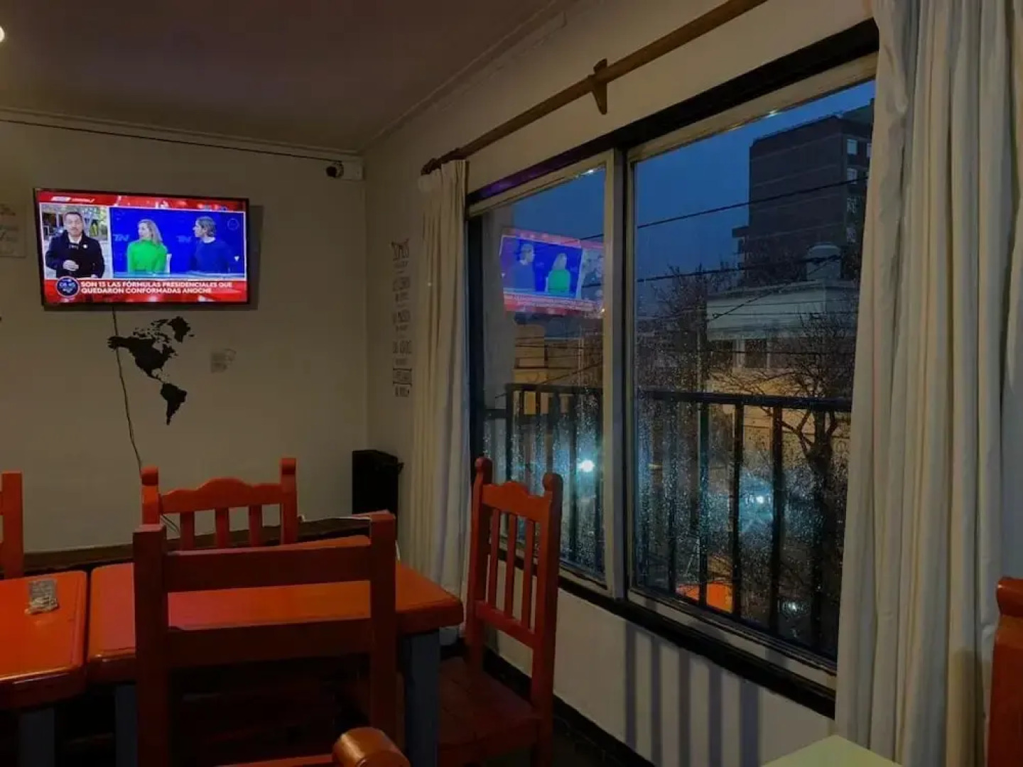 IL Point Hostel Cafe