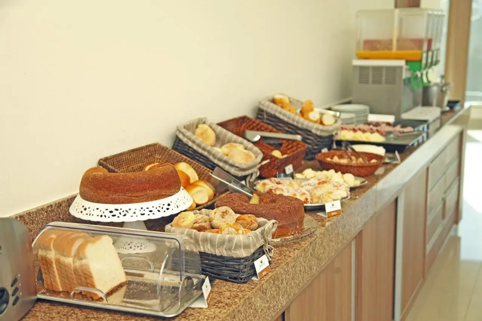 Bernal Hotel Econômico