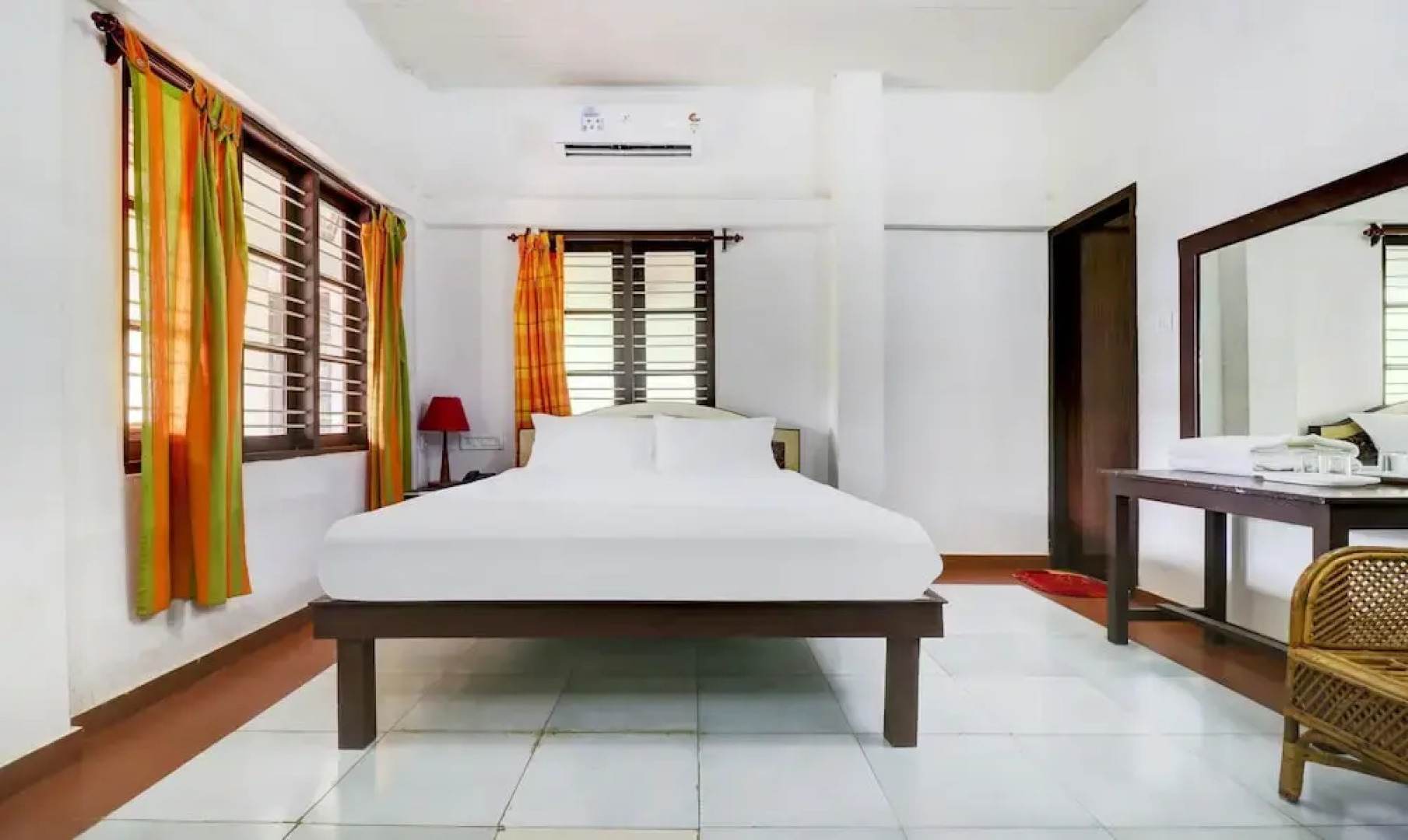 Shirleys Beach Hotel