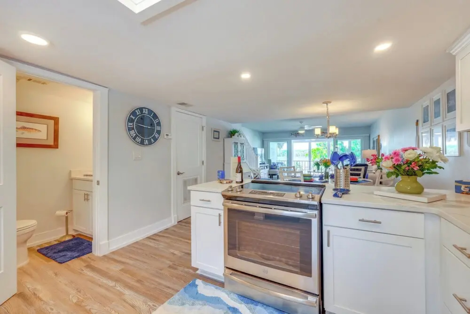 Private Balcony w/ Water Views: Welaka Condo!