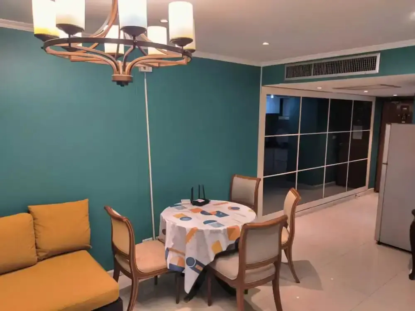 Апартаменты Omni Tower Direct Rooms Sukhumvit Soi 4