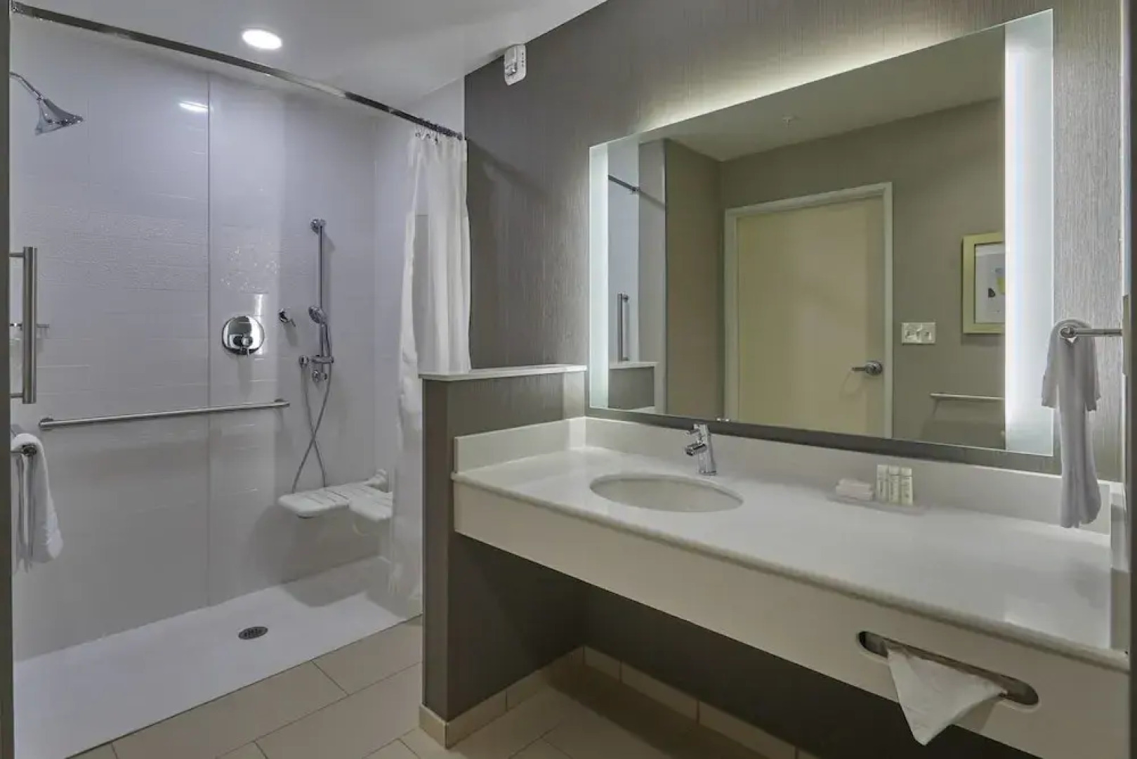 Fairfield Inn & Suites Grand Mound Centralia