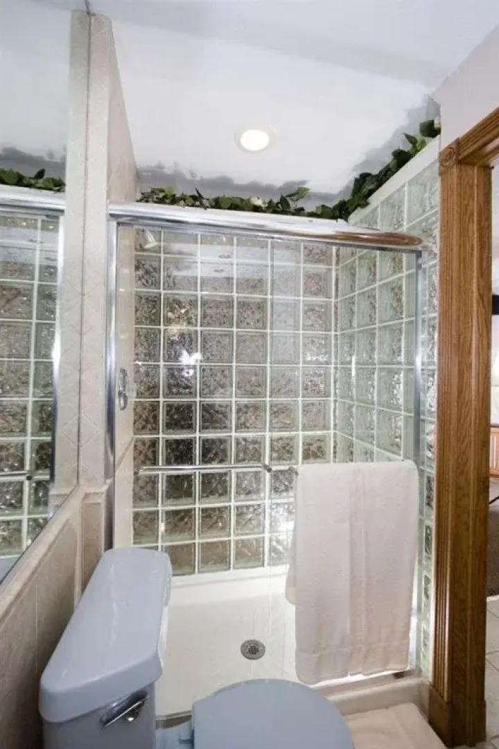 Sybaris Downers Grove