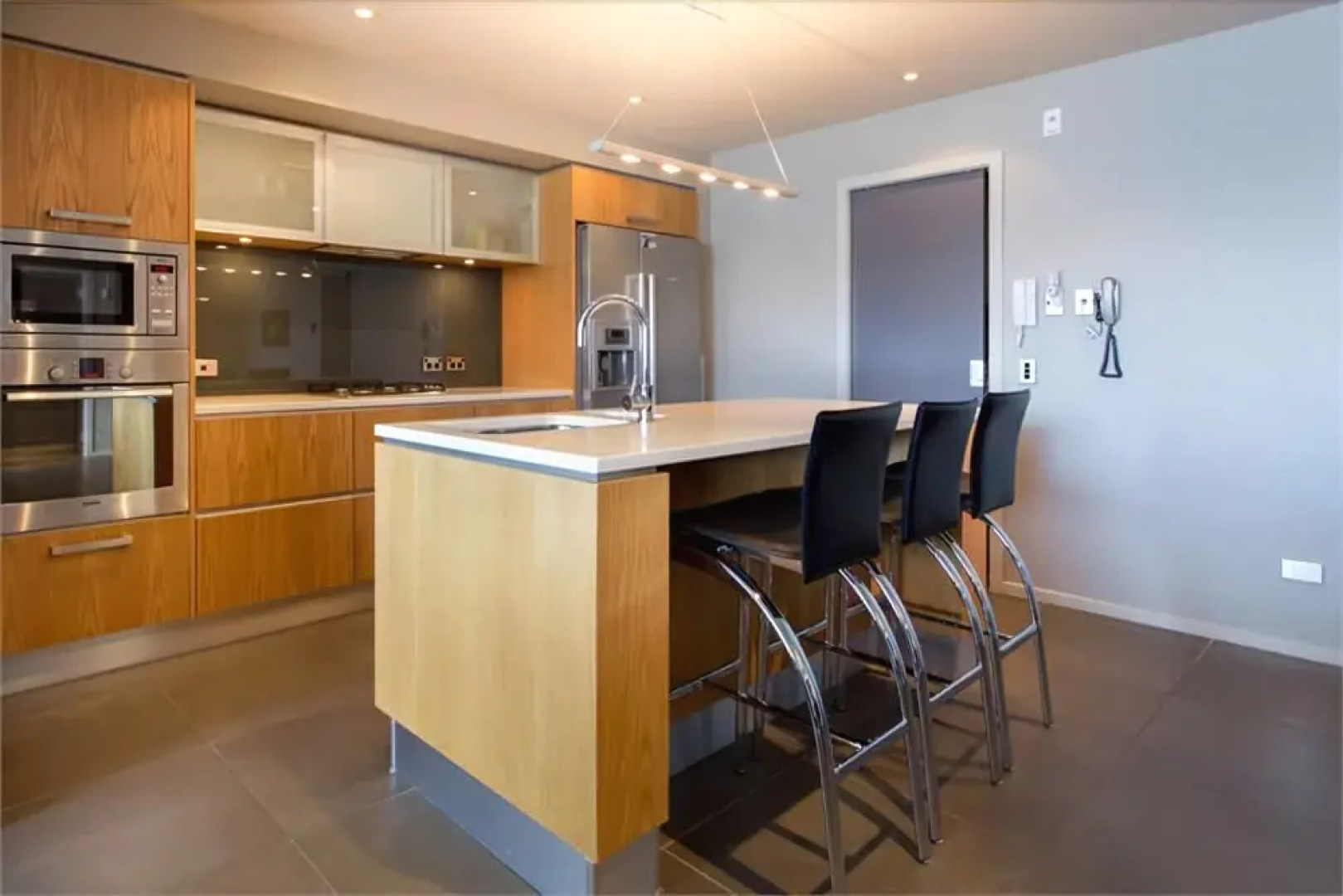 Downtown Queenstown Apartment