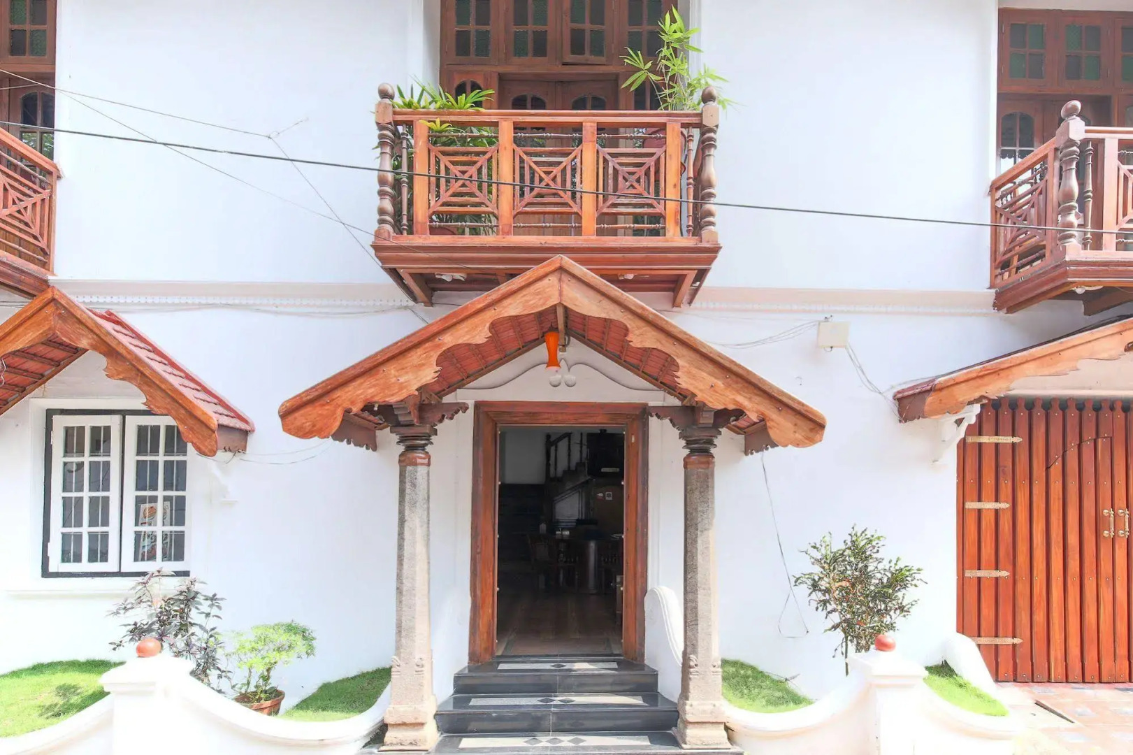 Rossitta Wood Castle