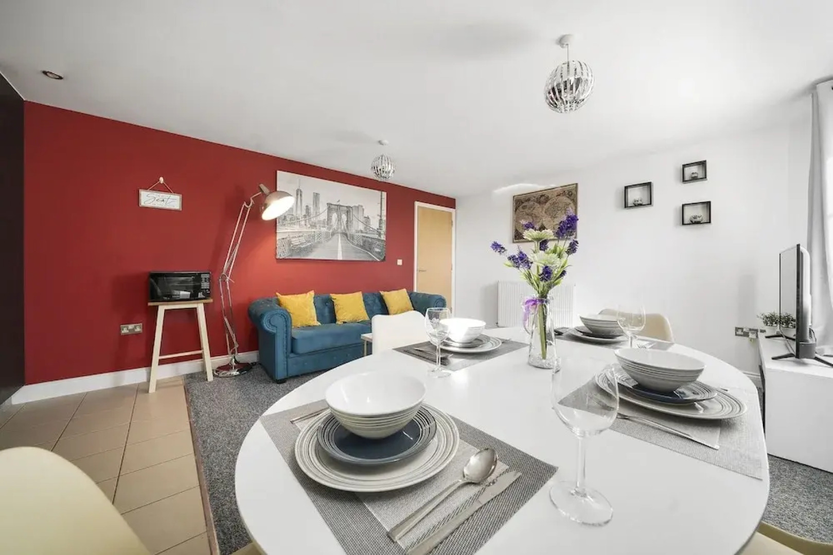 Modern Luxury 2 Bed Apartment 6 Guests En-Suite Netflix Wi-Fi