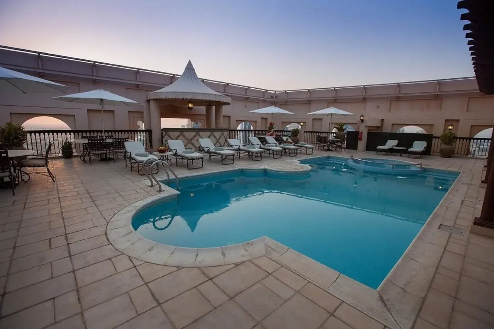 Mercure Grand Hotel Seef - All Suites