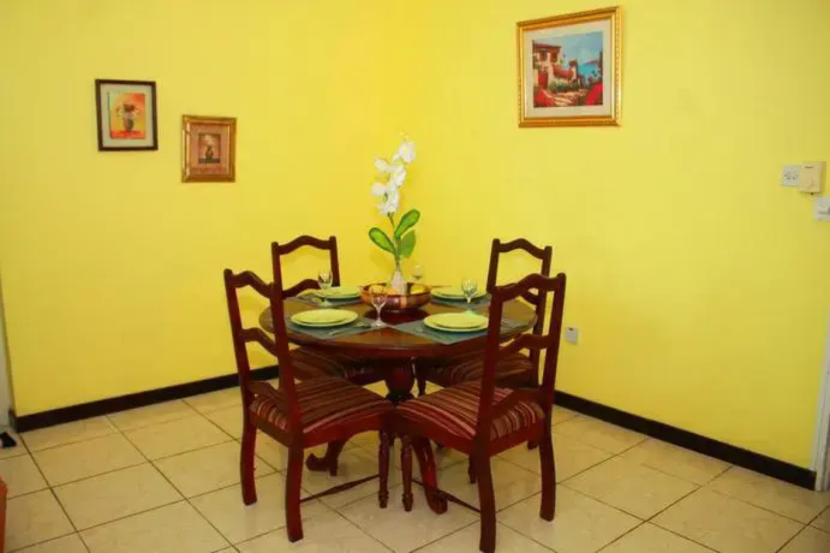 Summer Hill air bnb Home Away From Home