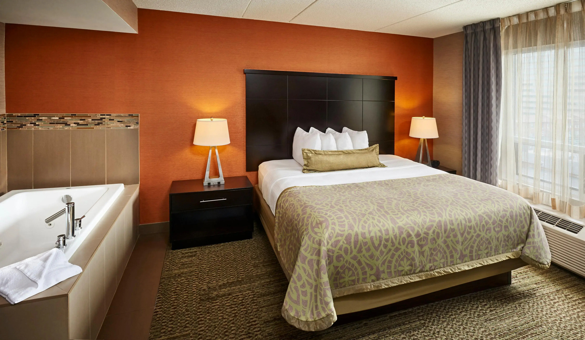 Staybridge Suites Hamilton Downtown by IHG