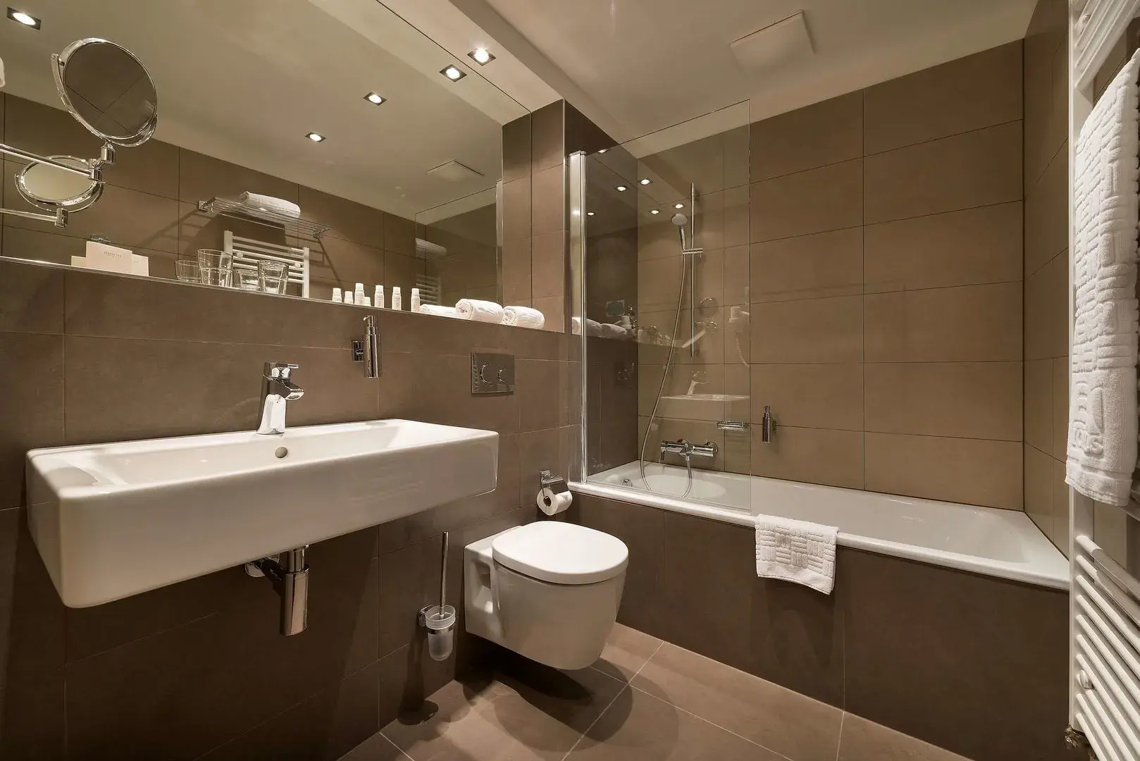 EA Embassy Prague Hotel