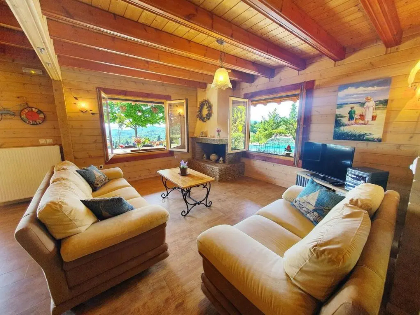 Luxury Wooden Villa with Pool, The Nest