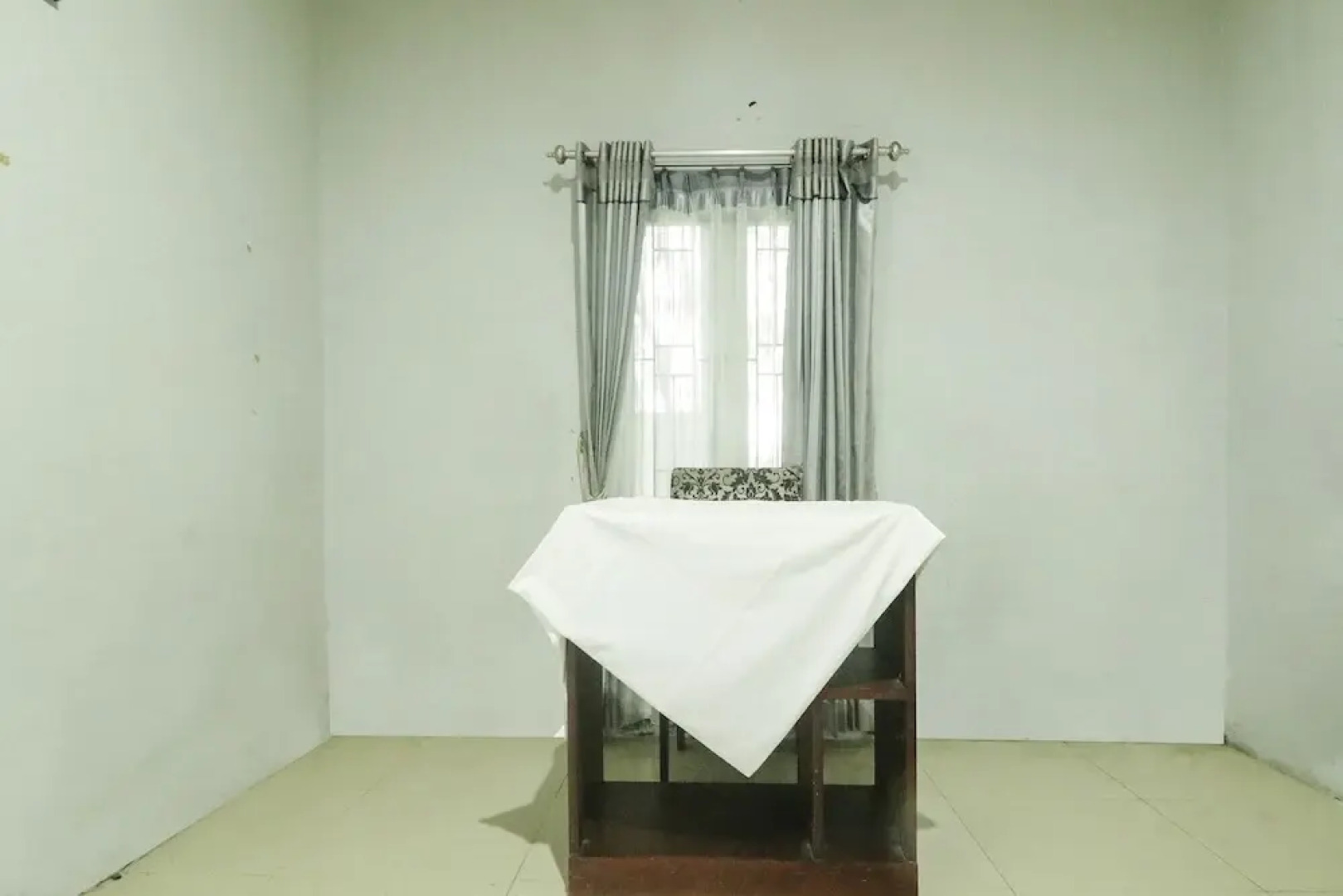 OYO 90490 Hotel Nyi Rindang