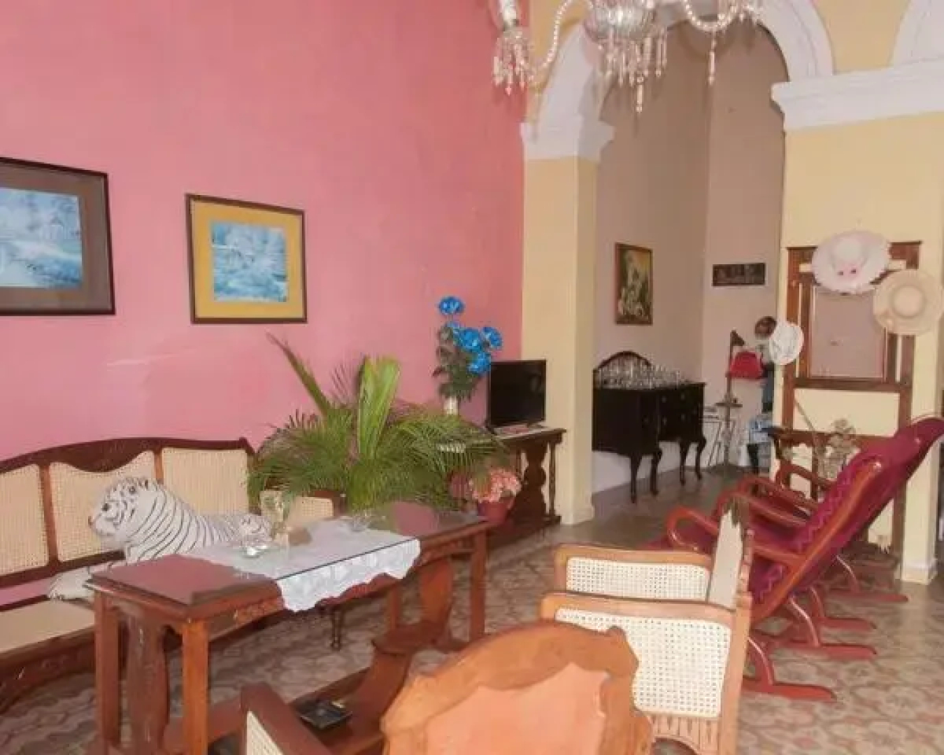 Leidys and Friends Rooms