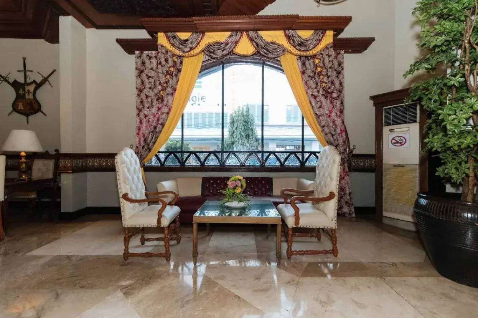 RedDoorz Plus @ Mother Ignacia Quezon City