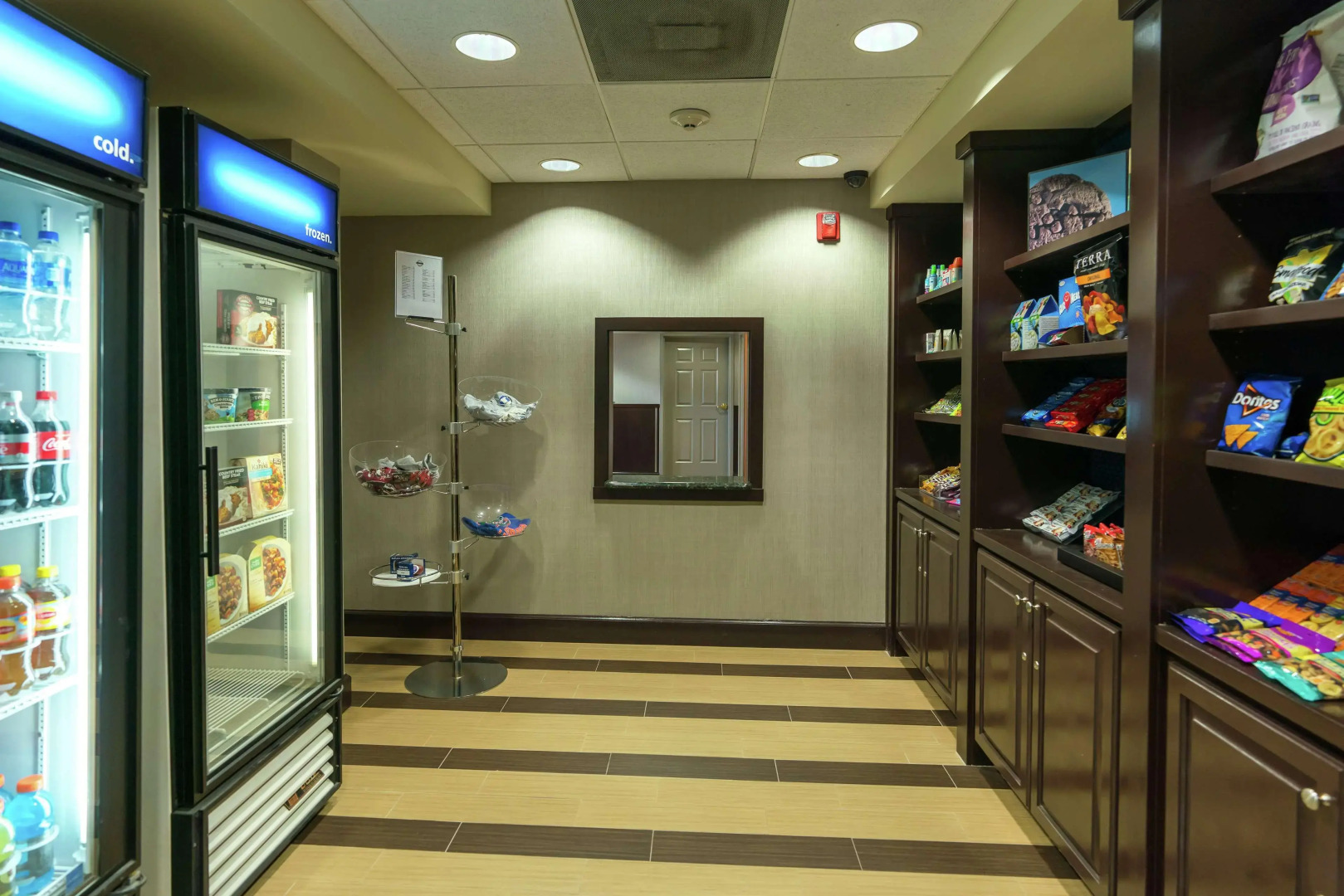 Отель Hampton Inn & Suites Lake City