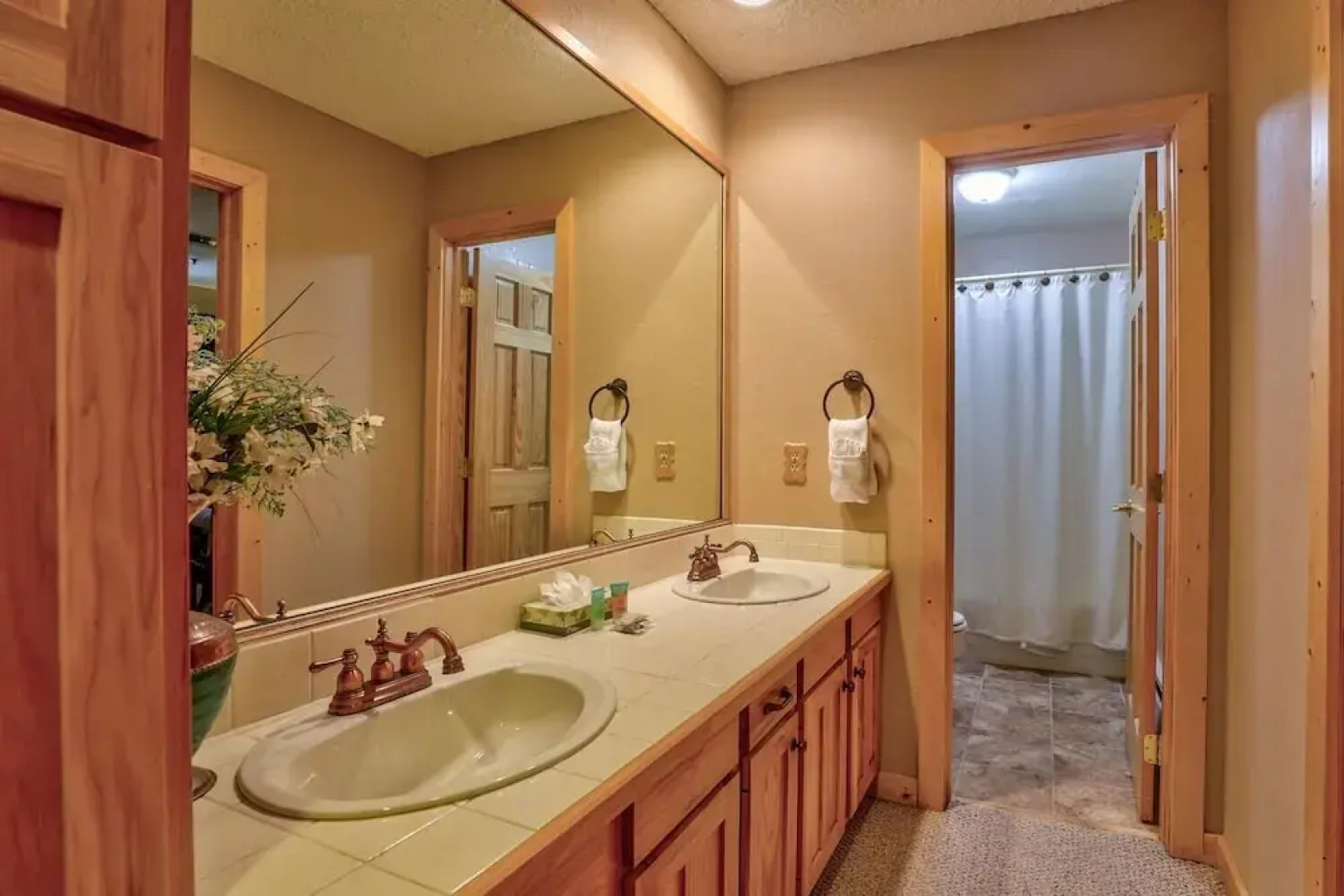 Lagoon  754b 3 Bedroom Townhouse