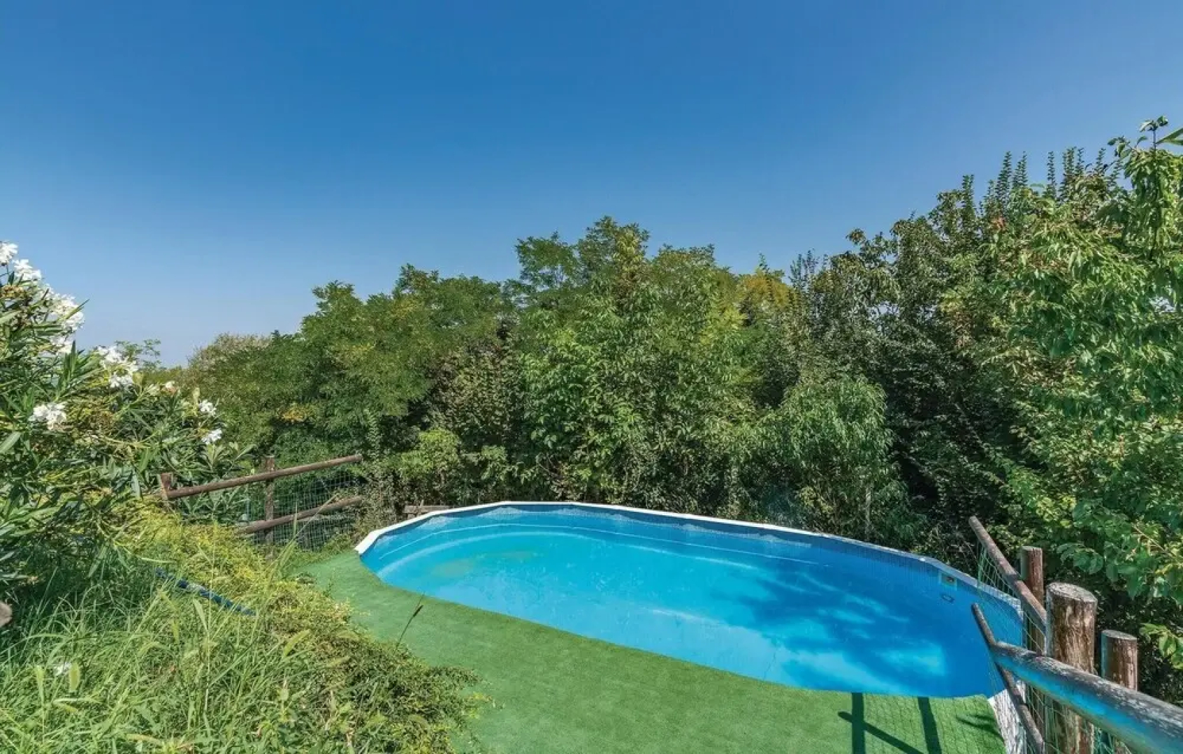 Stunning Home in Castelnuovo Calcea With Wifi and 7 Bedrooms