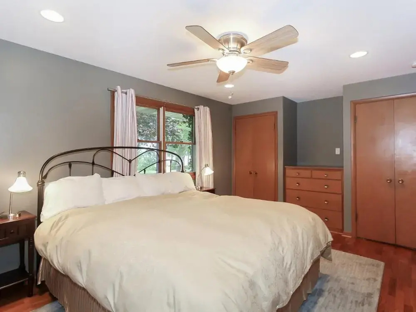 Lakeshore Retreat on Lake Michigan