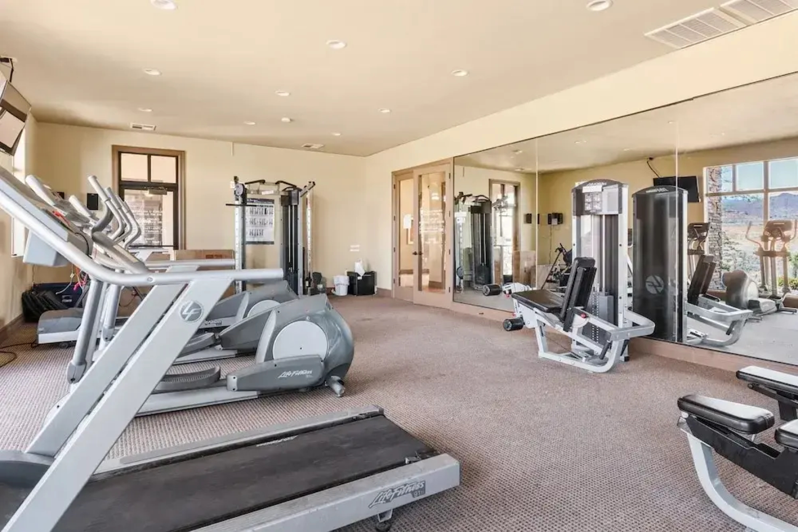 Sweet Retreat 3 Bedroom Condo