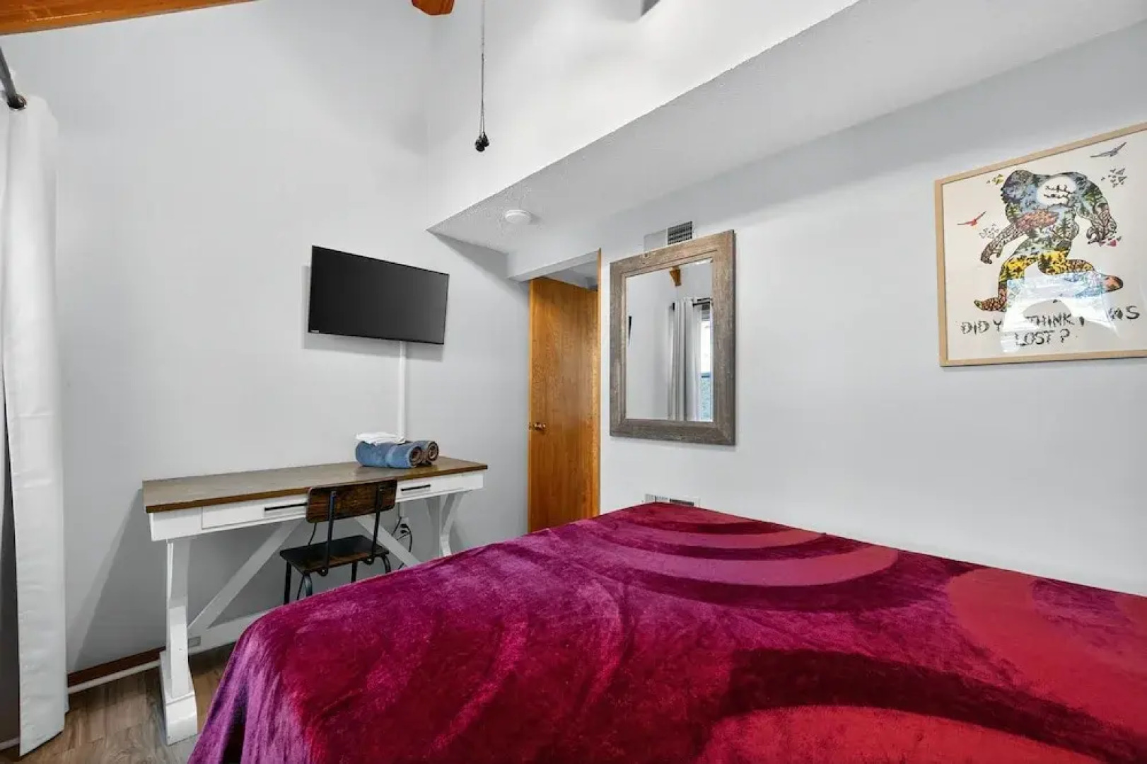 Mountain Escape With Hot Tub & Stargazing 3 Bedroom Cabin