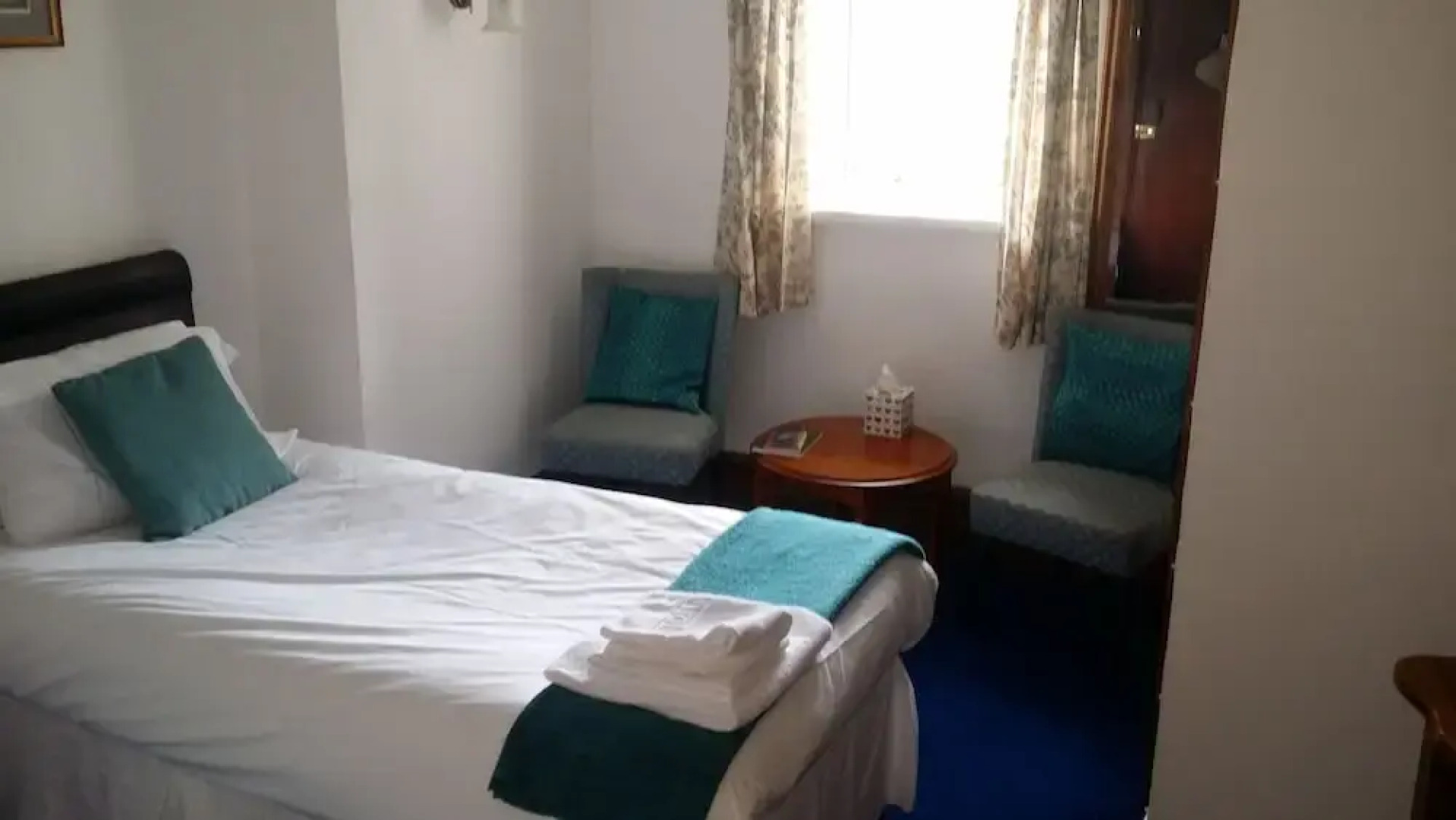 The Bell Country Inn