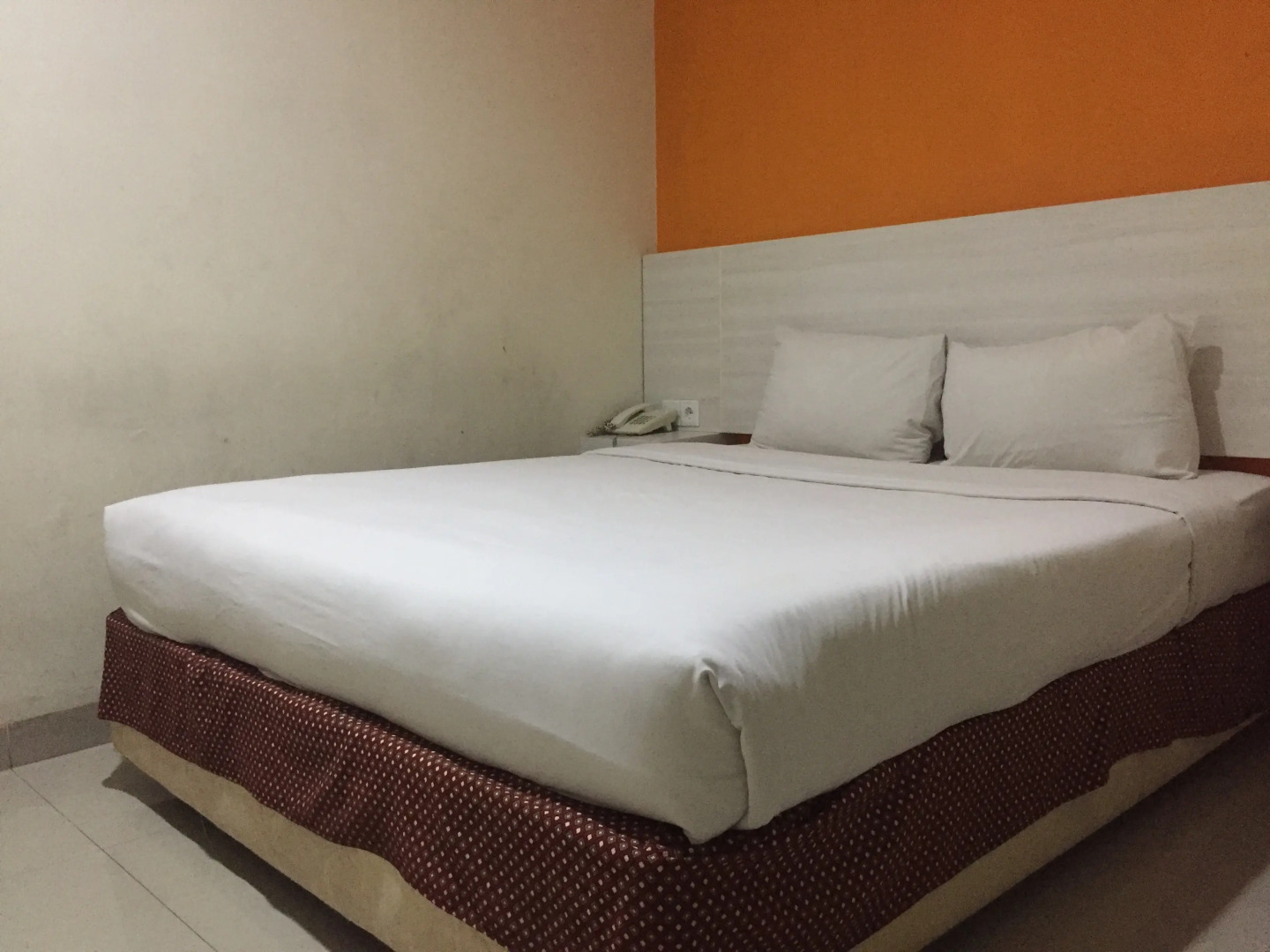 RedDoorz Plus @ Hotel Alden Makassar