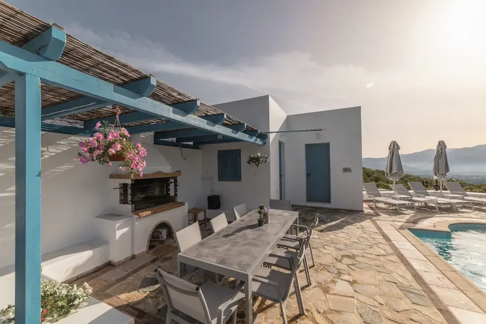 Villa Bella With Swimming Pool, Rethymno, Crete