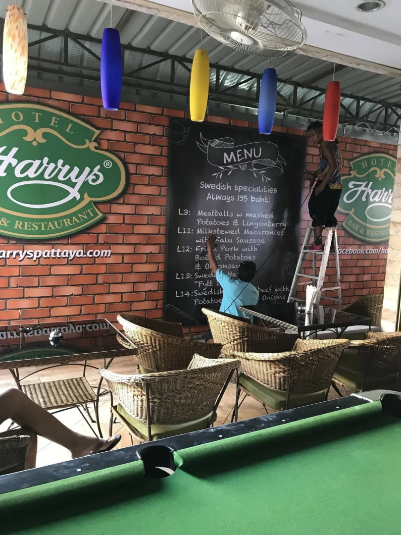 Harrys Hotel, Bar & Restaurant