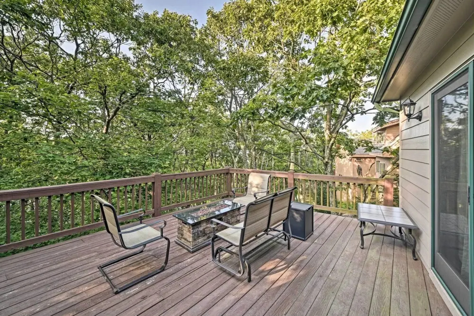 Wintergreen Resort Home w/ Deck: Walk to Slopes