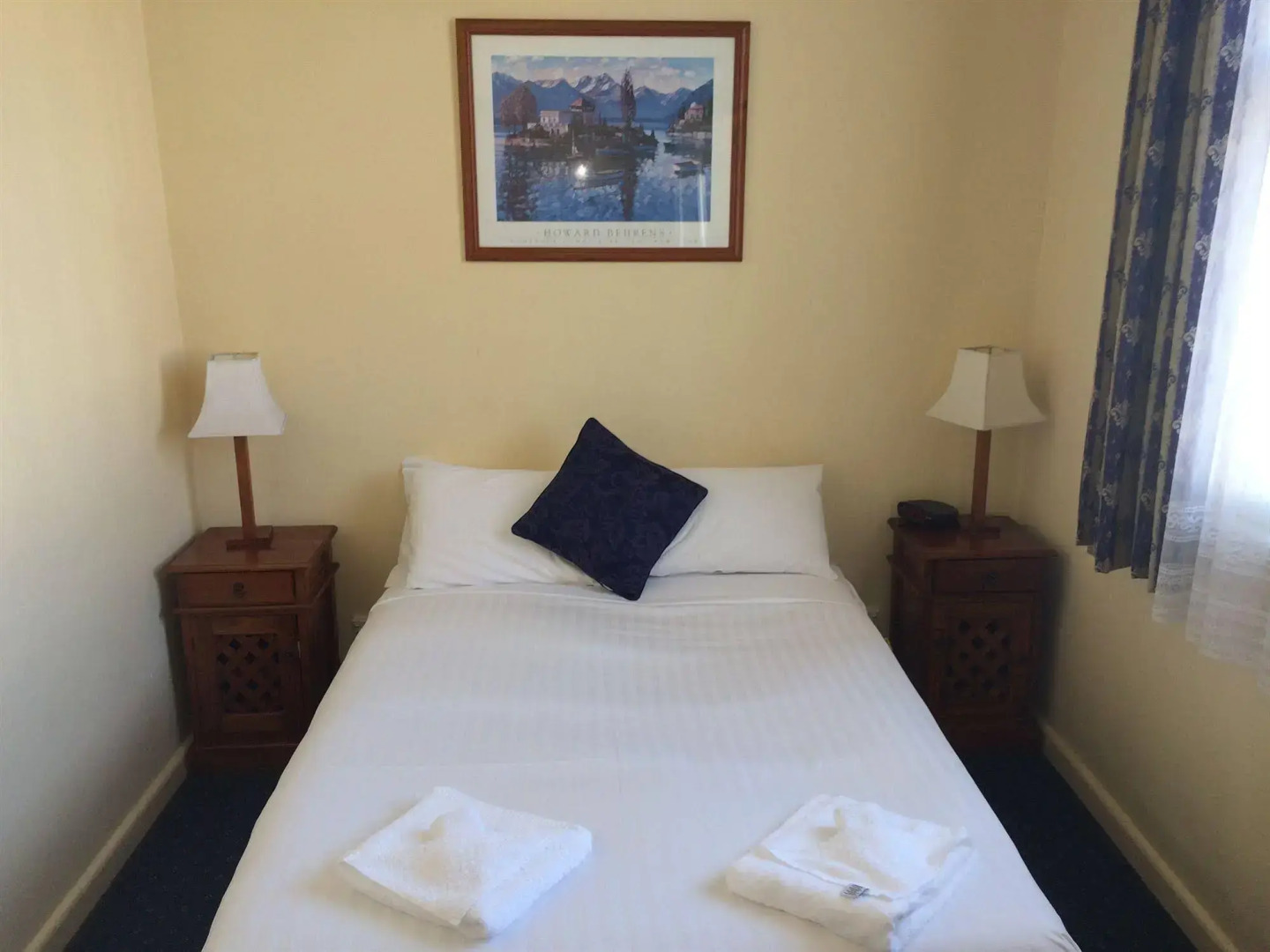 Star Bar Cafe & Hotel