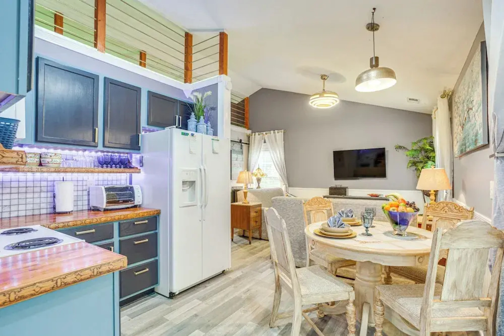 Waleska Loft: Stocked Kitchen