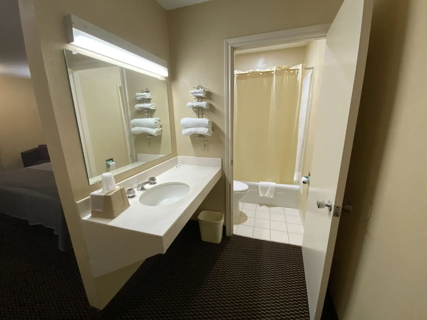 Apple Tree Inn Tyler Lindale